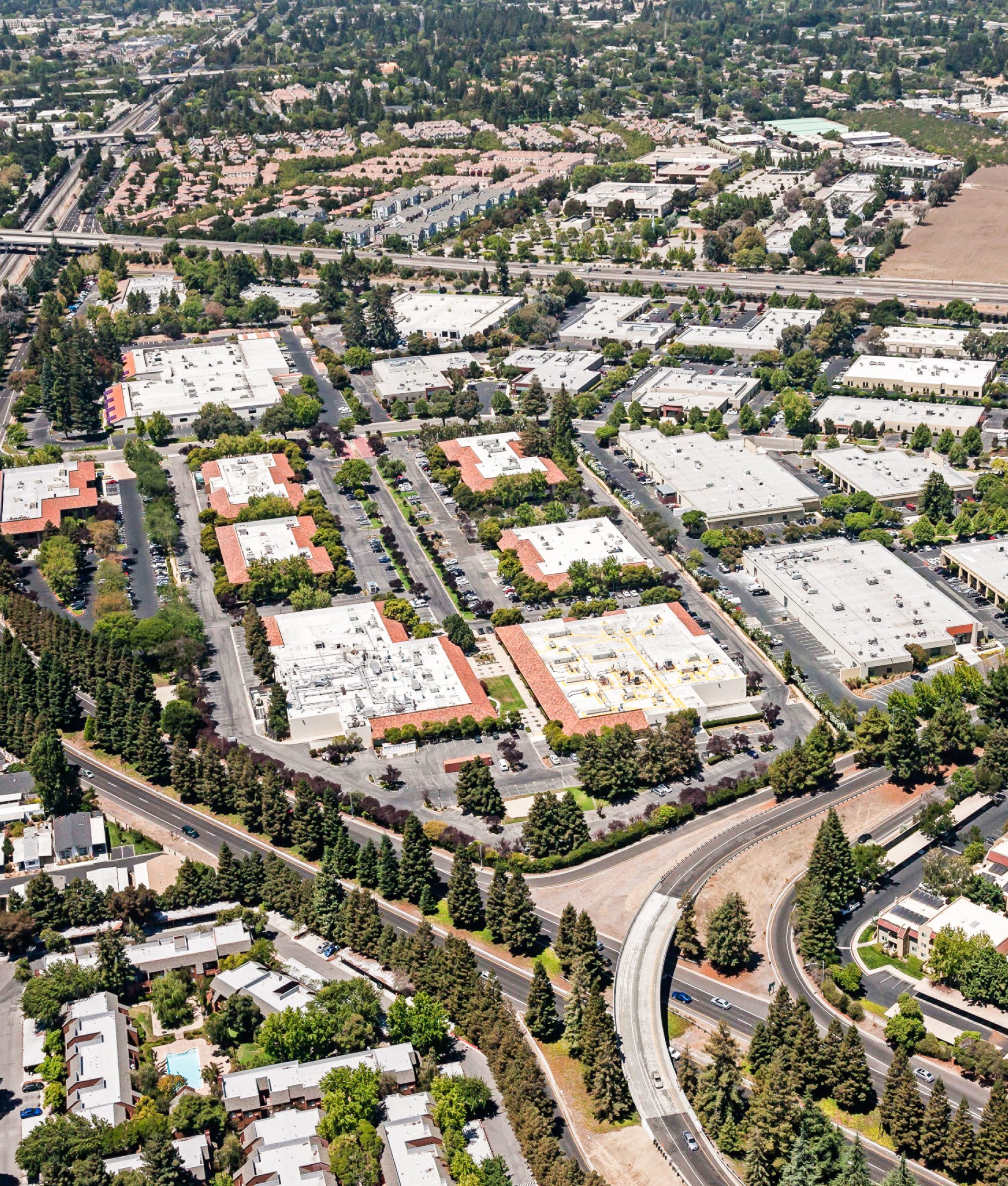 Bird's Eye view of the entire Mountainview Research Park campus.