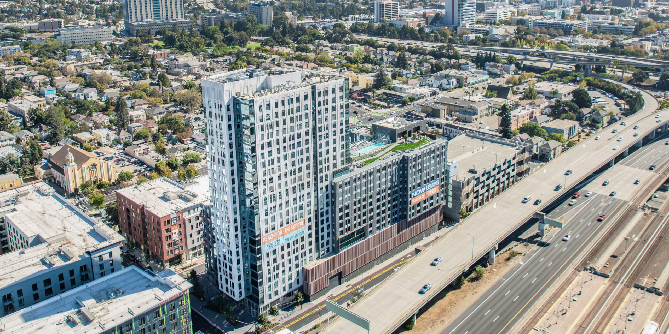 Aerial view of Skylyne at Temescal on a sunny day.