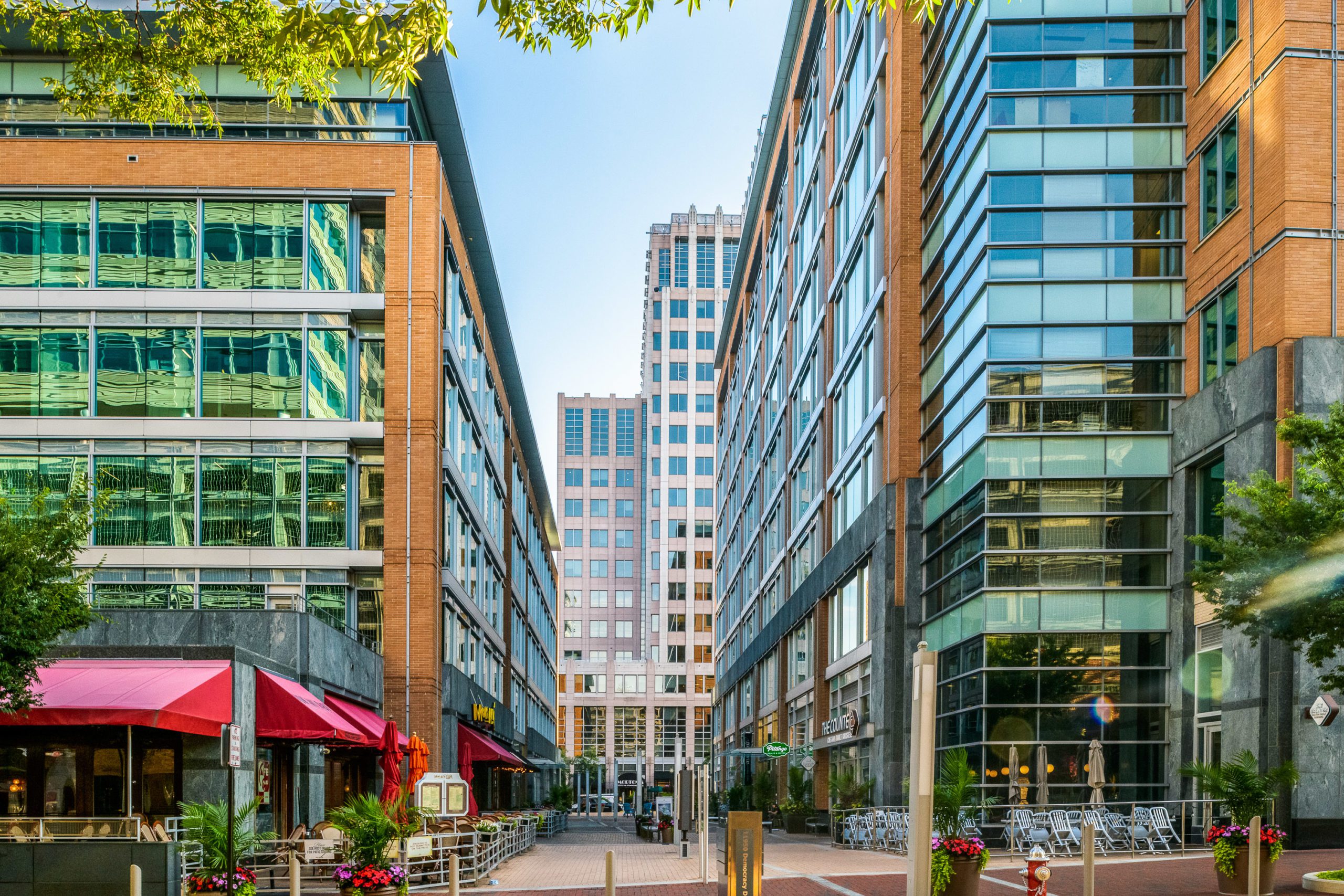 Street level view of South of Market