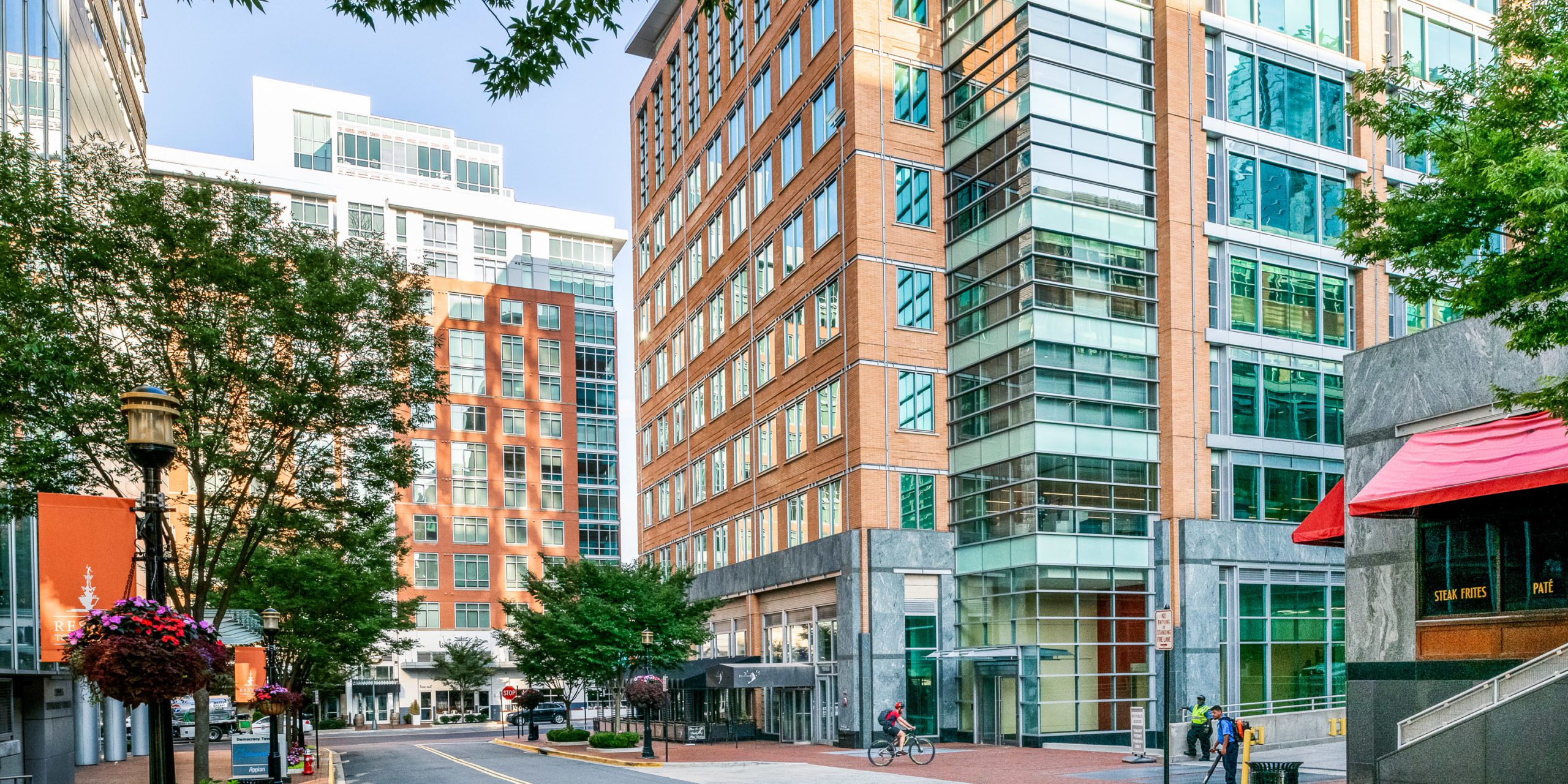 Street level view of South of Market