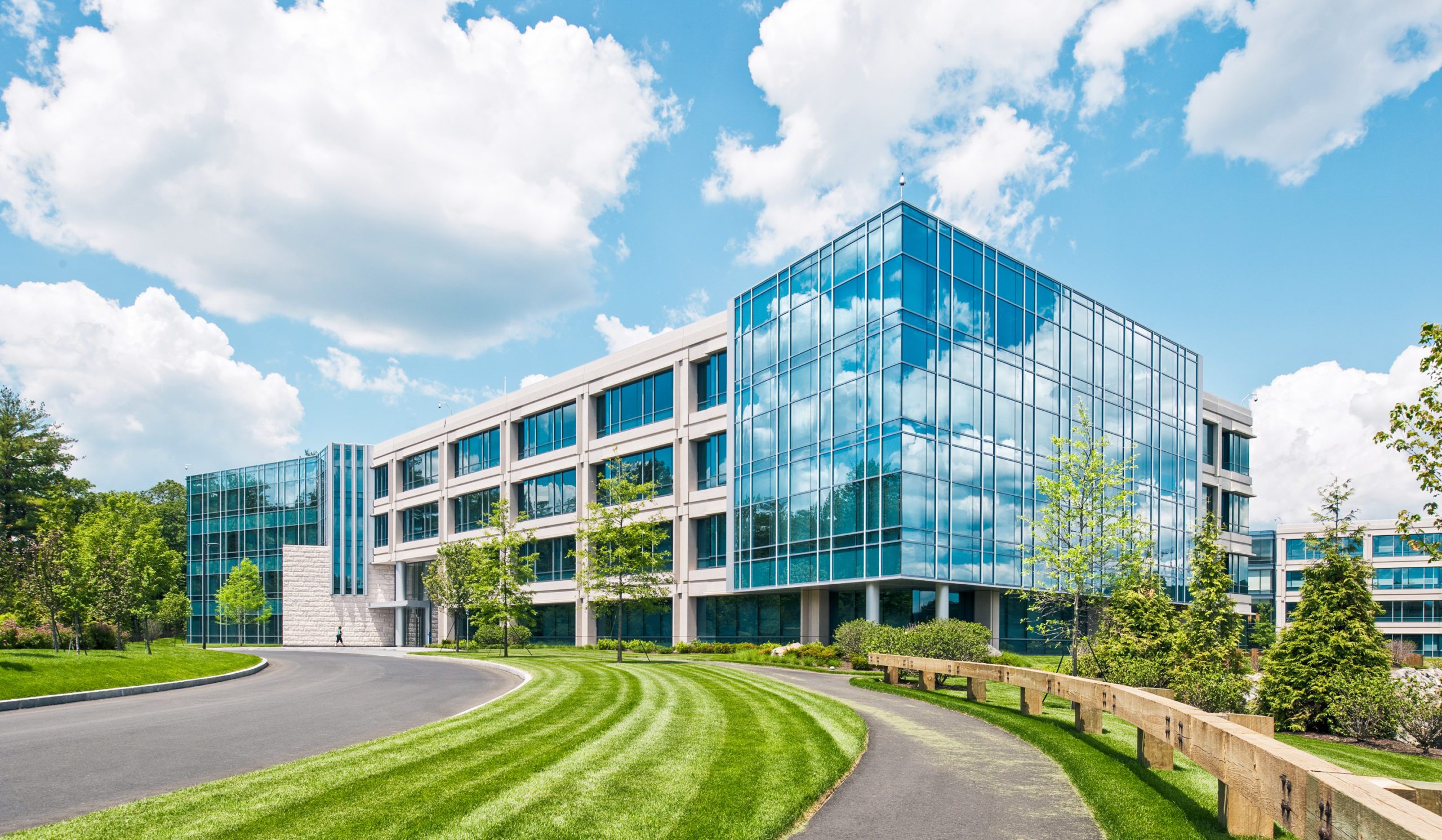 Greenspace at Weston Corporate Center on a bright sunny day.